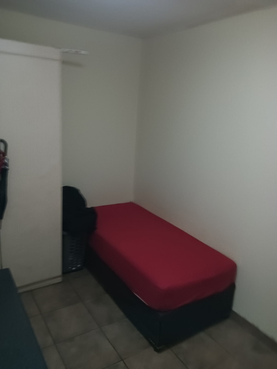 To Let 2 Bedroom Property for Rent in Dassie Rand North West